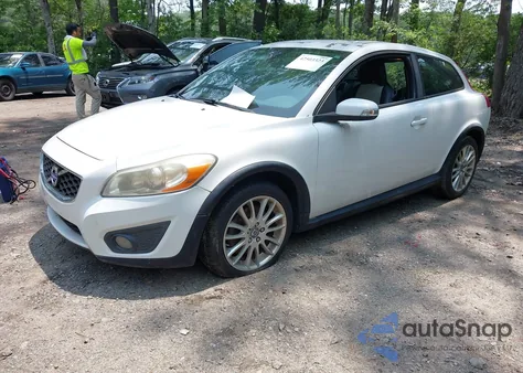 2011 Volvo C30 from USA, damaged, VIN YV1672MK3B2212034